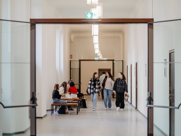 Studierende im KG I der Universität Freiburg